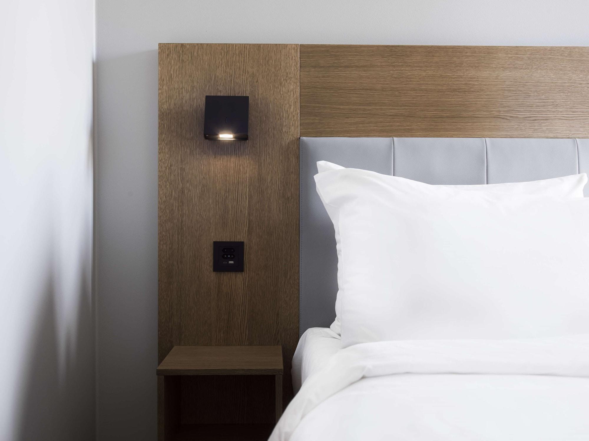 Radisson Blu Hotel บูเดอ ภายนอก รูปภาพ