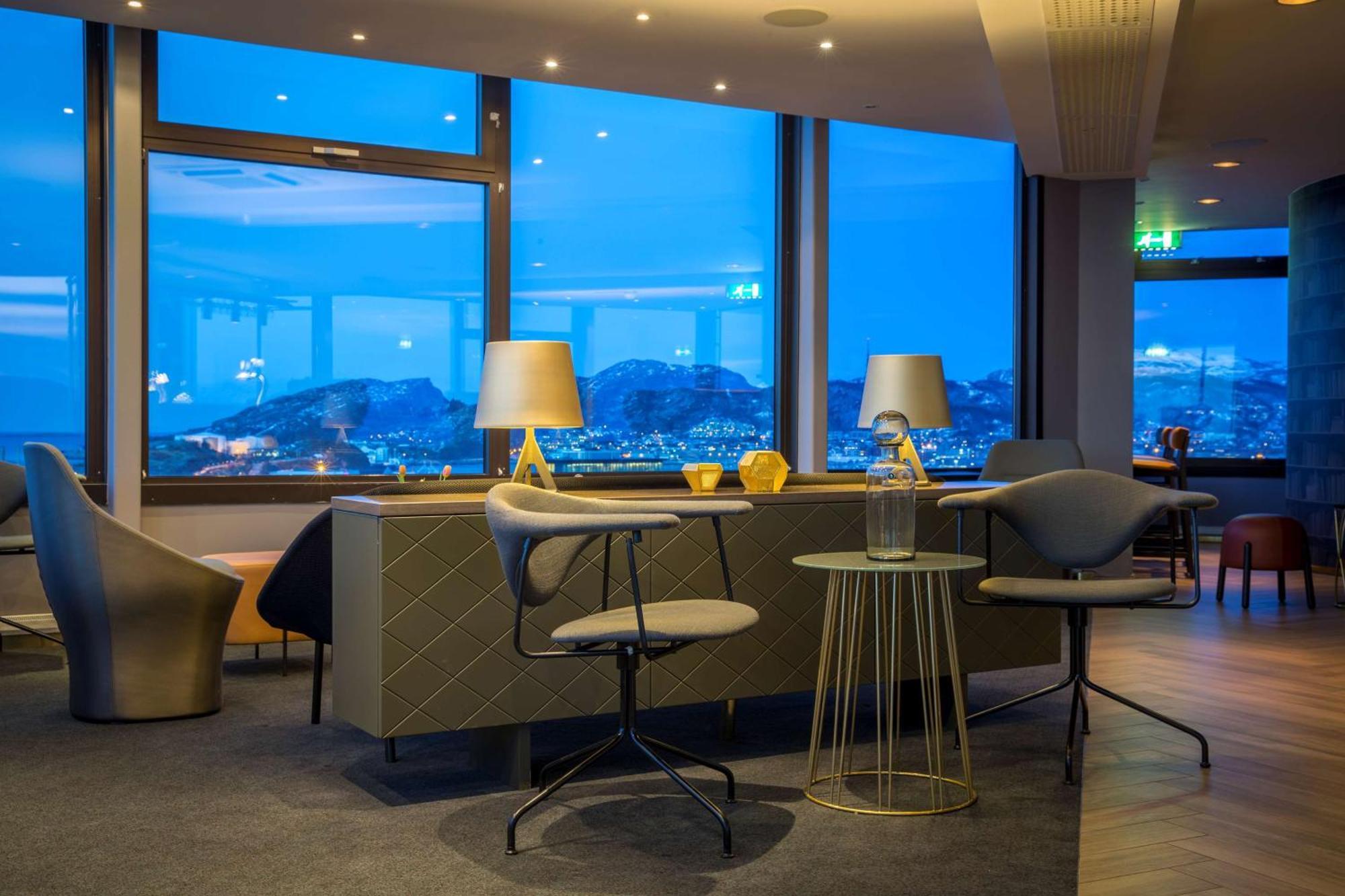 Radisson Blu Hotel บูเดอ ภายนอก รูปภาพ