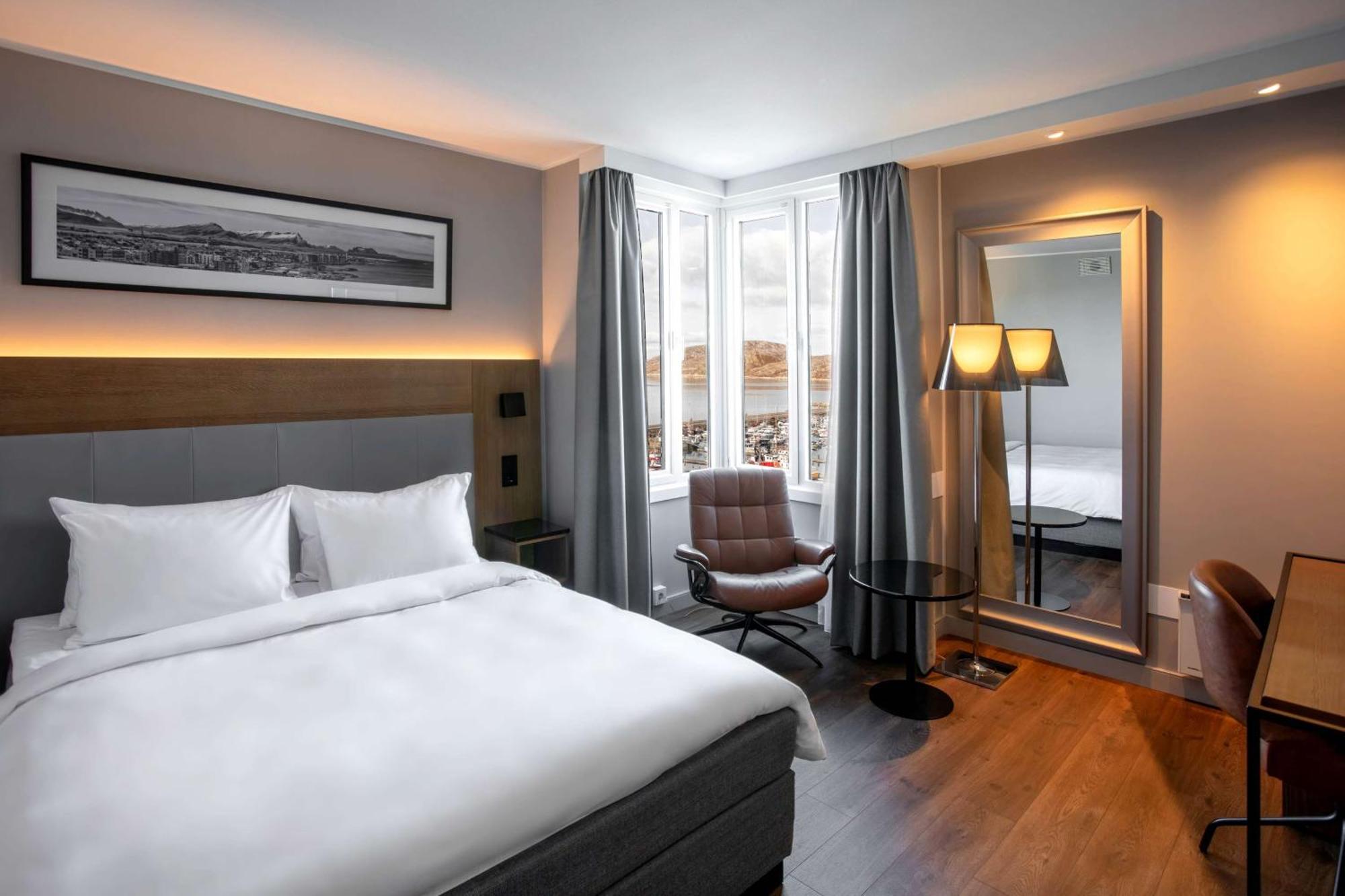 Radisson Blu Hotel บูเดอ ภายนอก รูปภาพ