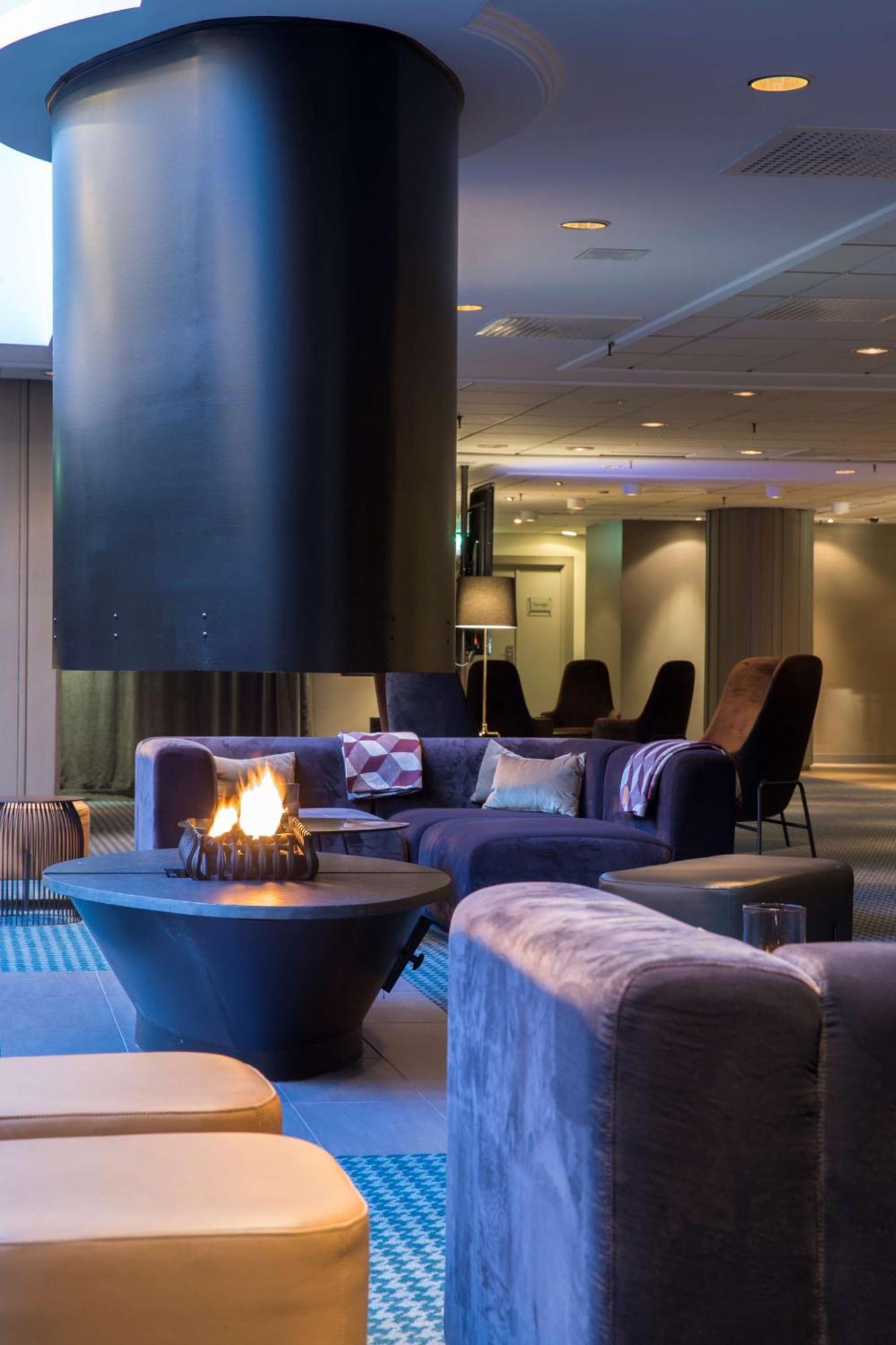 Radisson Blu Hotel บูเดอ ภายนอก รูปภาพ